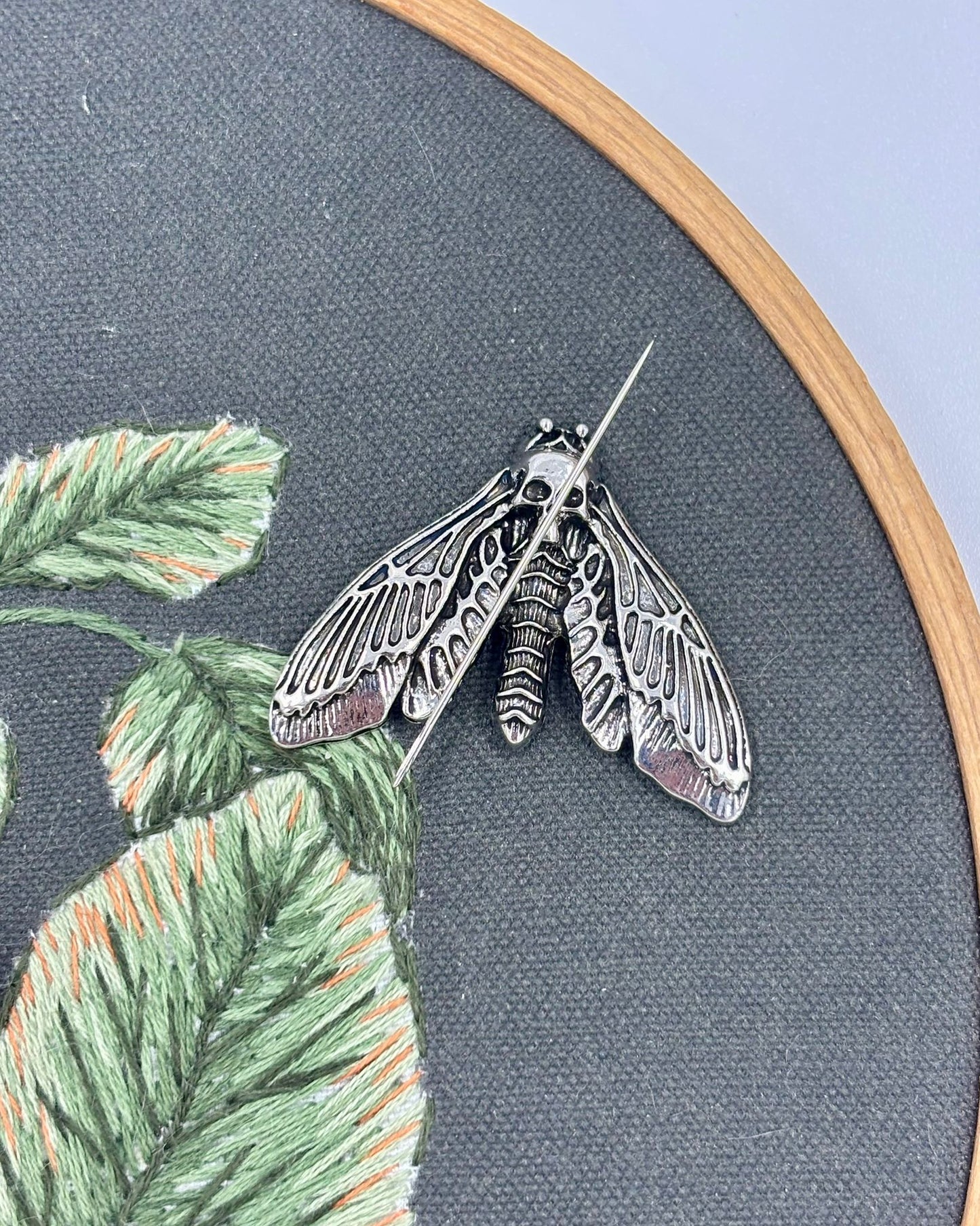 Moth Needle Minder