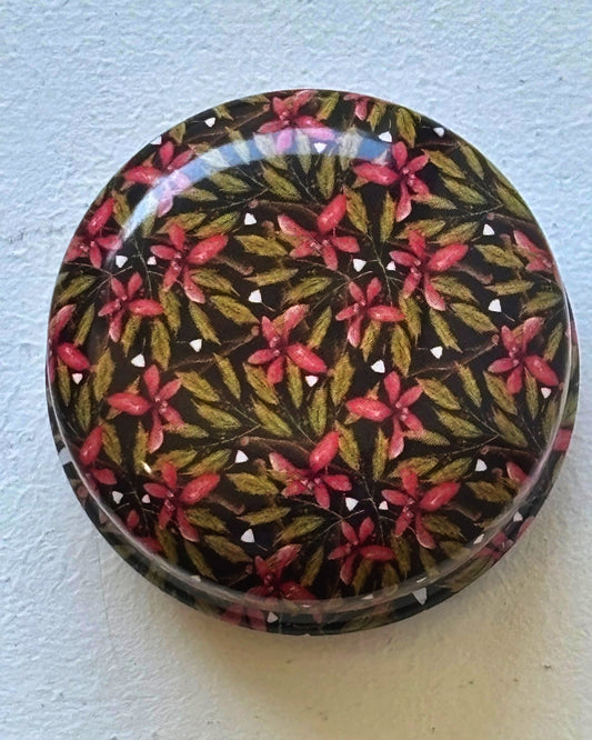 Tiny Round Floral Metal Box with 8 Stitch Markers