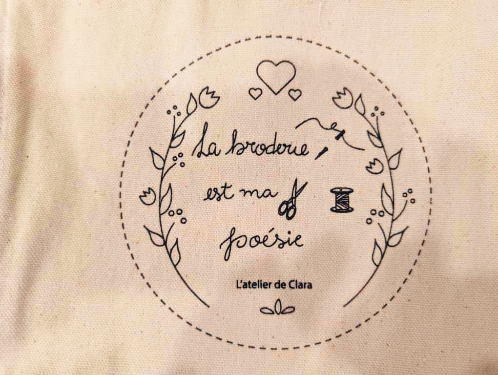 Messenger Bag to Embroider