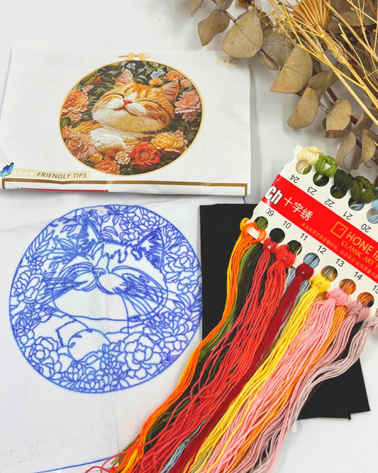 Embroidery Kit Needle Painting - Smiling Cat