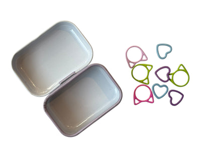 Tiny Retangular Floral Metal Box with 8 Stitch Markers