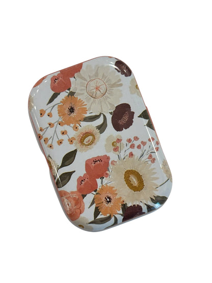 Retangular Floral Metal Box with 8 Stitch Markers