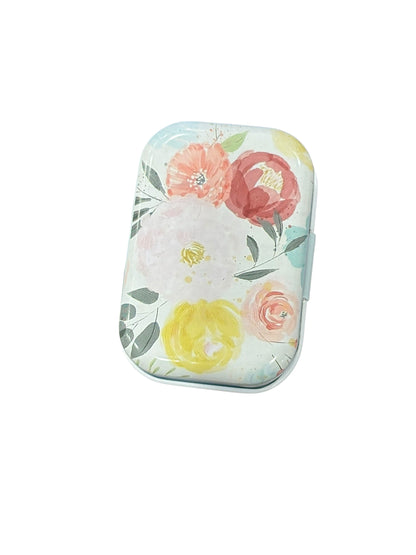 Retangular Floral Metal Box with 8 Stitch Markers