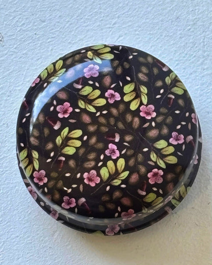 Tiny Round Floral Metal Box with 8 Stitch Markers