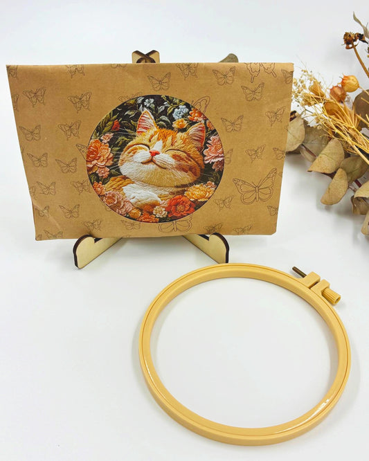 Embroidery Kit Needle Painting - Smiling Cat